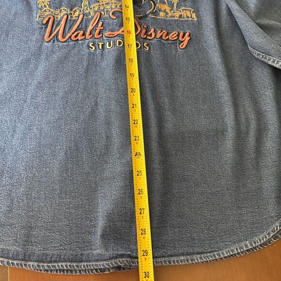 Vintage Disney Store Denim Shirt Mens Size Medium Mickey Embroidered Walt Studio - Picture 7 of 12